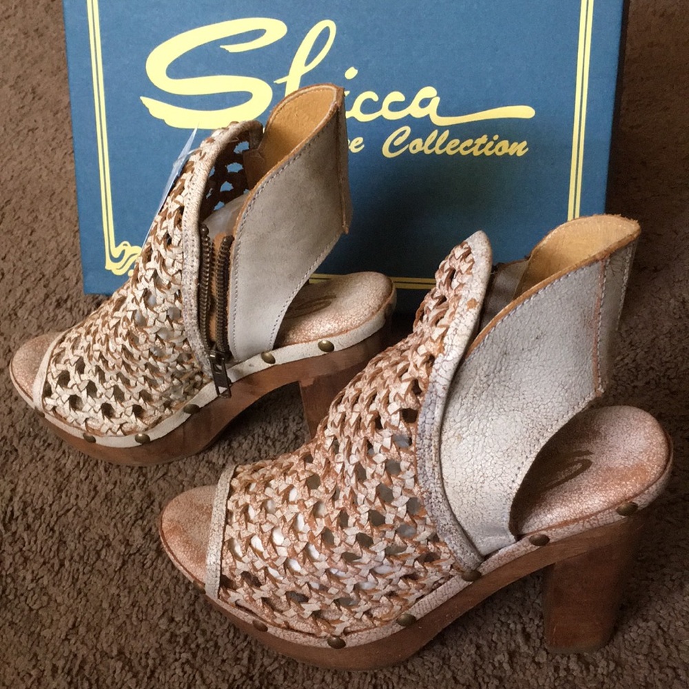 Sbicca Rayna white genuine leather heel
